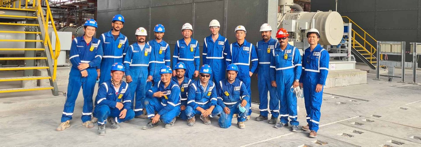 invicta durasteel adnoc m team photo