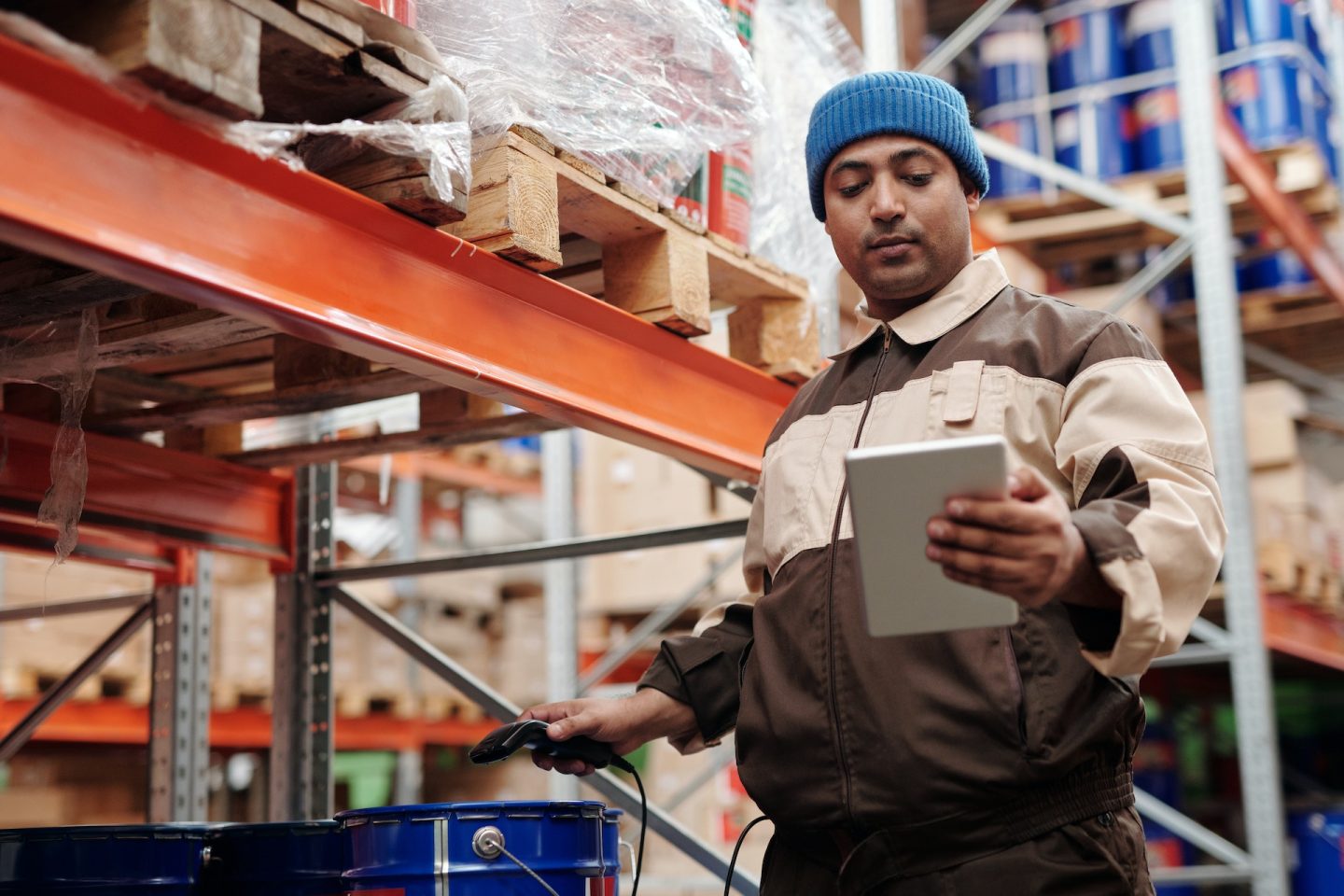What is a smart warehouse, and how can it benefit you?
